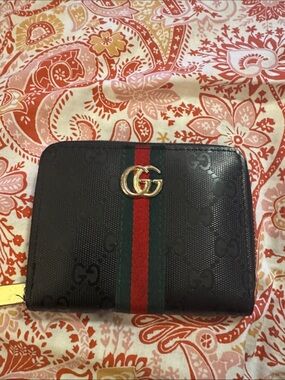 Designer inspird Card Case with Red and Green Web Preowned as is